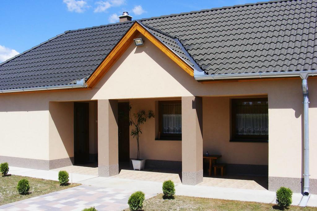 Szerencsecsillag Vendeghaz Kiskoros Exterior photo